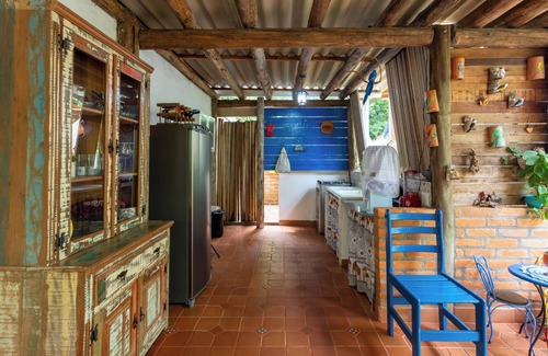 Chapada dos Guimaraes Cottage | Cozy cottage with woodland and fire pit in Chapada dos Guimarães
