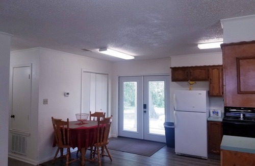 Idabel House | Cozy Cottage Apartment with All Amenities