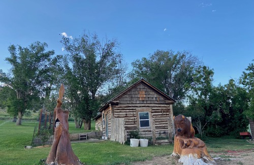 Manila Cabin | Cozy Cottage Cabin
