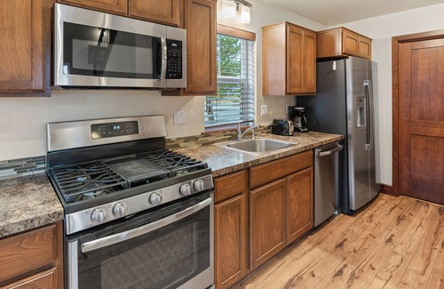 Dover Bay House | Cozy cottage in center of Dover Bay