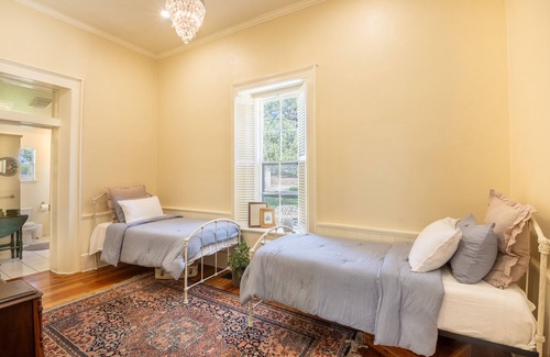 Lampasas Cottage | Cozy cottage in lovely Lampasas with lots of fresh air and beautiful scenery