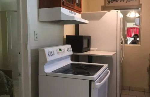 El Paso Apartment | Cozy cottage in quiet neighborhood.