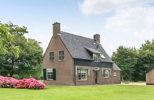 Slootdorp House | Cozy cottage in the countryside, near fields and lots of water.