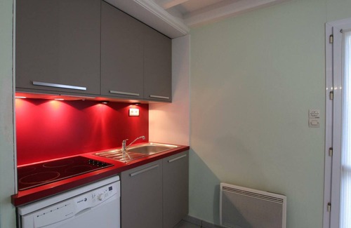 Siouville-Hague Cottage | Cozy Cottage Near Beach - 3BR/2BA, Pet Friendly, Surf & Hike Spot, WiFi, Parking