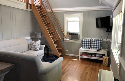 Clinton Cottage | Cozy cottage near downtown Clinton, Marina & Hammonasset Park
