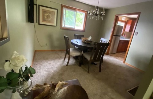 Grafton Condo | Cozy Cottage Near Lake & Toronto