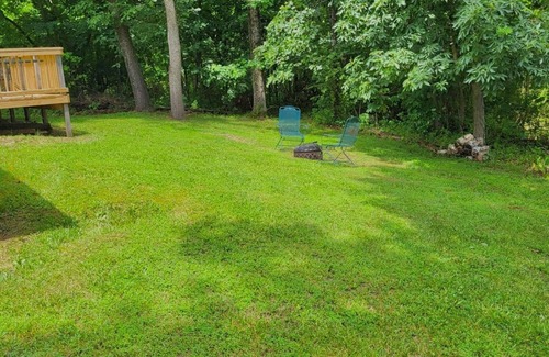 Athens Cottage | Cozy Cottage near trails & lake!