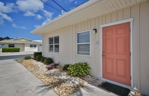 Nokomis Condo | Cozy cottage on Casey Key