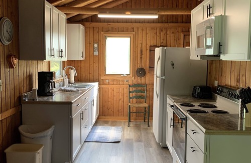 Kewaunee Cottage | Cozy Cottage on Lake Michigan