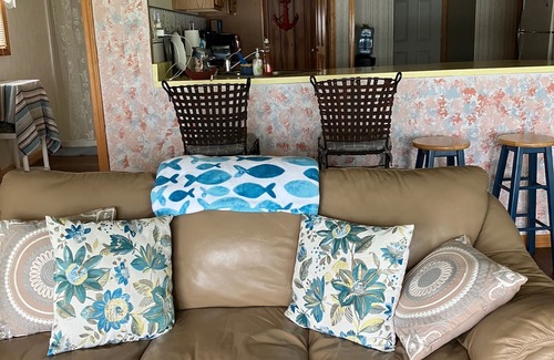 Cape Vincent Cottage | Cozy Cottage on Large Lake Ontario Waterfront
