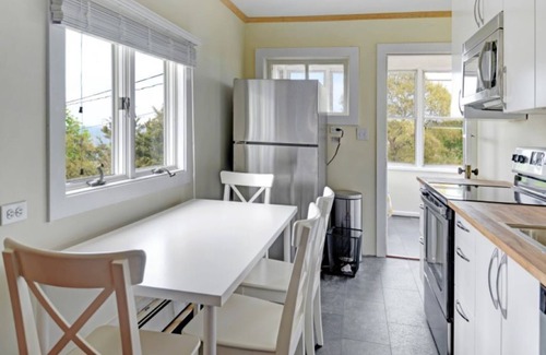 Baiting Hollow Cottage | Cozy Cottage On Long Island Sound Just Steps To Beach