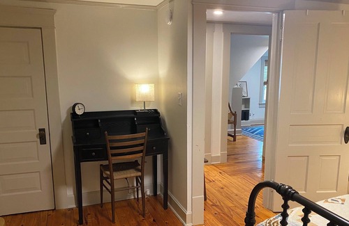 Athens House | Cozy Cottage, steps from uptown Athens and less than a mile from OU campus!