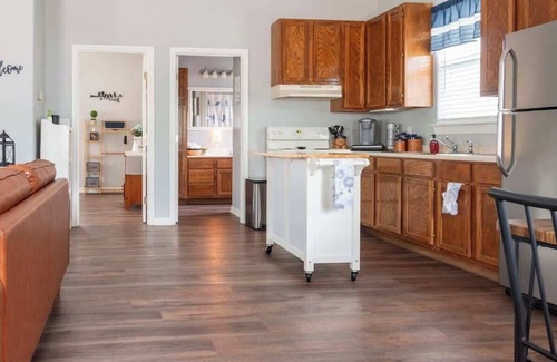 Waco Cottage | Cozy Cottage Summary: