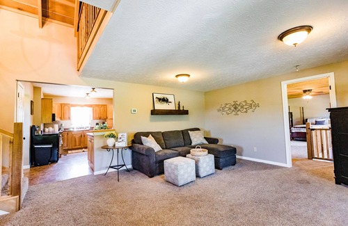 Bradford Other | Cozy Cottage