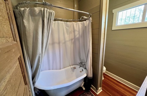 St. Francisville Cottage | Cozy Cottage in the heart of downtown Saint Francisville, Louisiana