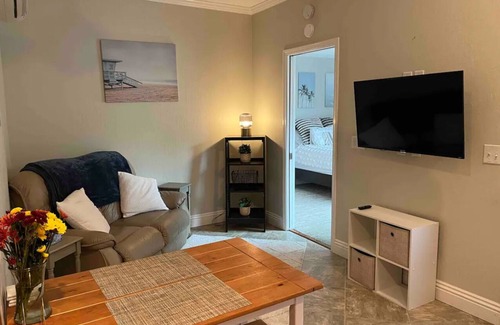 Concord House | Cozy cottage walking distance from bart