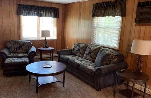 West Branch House | Cozy cottage with beautiful view of Grass Lake & walking distance to Clear Lake