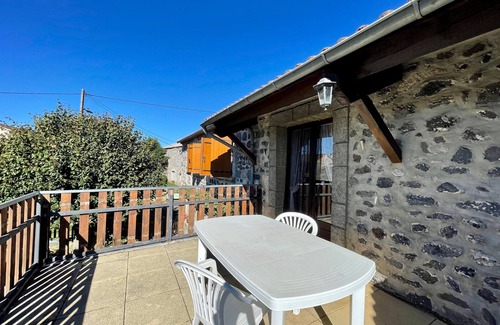 Saint-Haon Cottage | Cozy Cottage with Fireplace, Terrace, and Baby Equipment near Village, Lake, and Cliffs