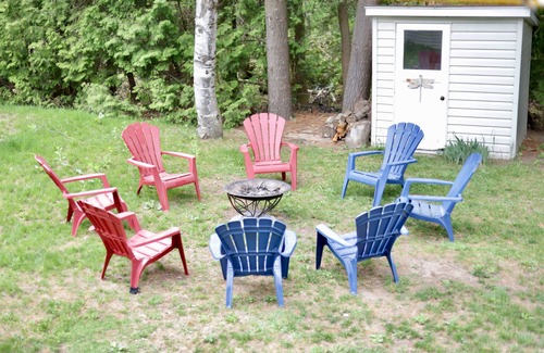 Tiny House | Cozy cottage with ping pong - short walk to the beach
