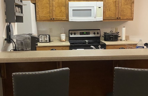 Abbeville Cottage | Cozy cottage with private boat dock on Lake Eufaula.