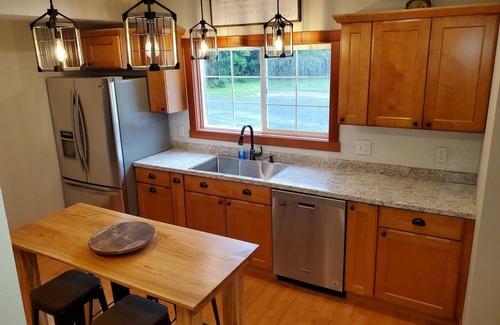 Chippewa Falls House | Cozy country charm with a convenient location