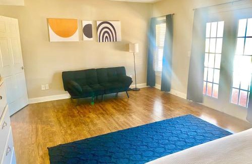 Inman Apartment | Cozy Country Poolside Getaway, 2BR, Near ATL
