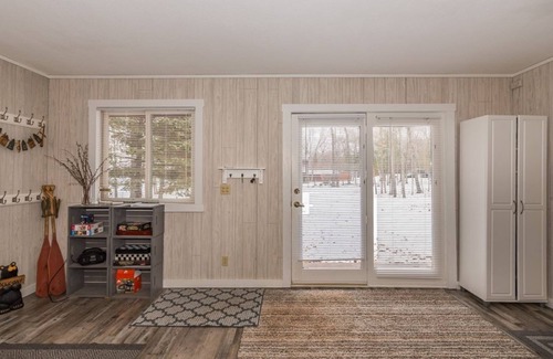 Crosby Cabin | Cozy Crosby Cabin located on Rabbit Lake with great views.