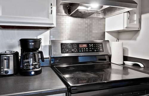 Mesa Grande Condo | Cozy Cubs Condo Walking Distance Cubs Stadium
