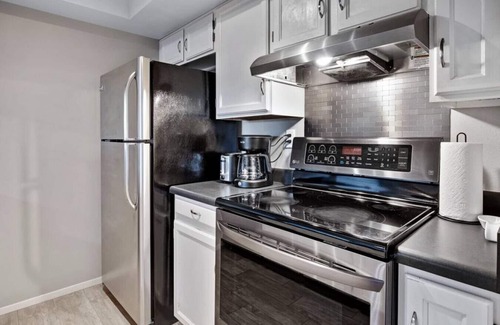 Mesa Grande Condo | Cozy Cubs Condo Walking Distance Cubs Stadium