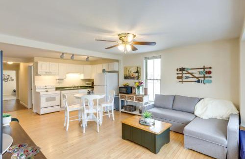 Delafield Apartment | Cozy Delafield Apartment - Walk to Lake!