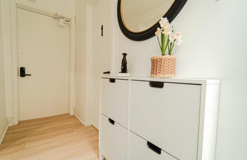 Bathurst Manor House | Cozy Double Private Room, Comfy Bed, Free Parking