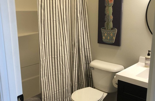 Argyle Apartment | Cozy Downtown Apartment