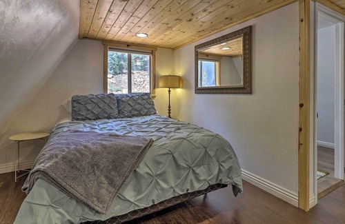 Meadow View Heights Cabin | Cozy Duck Creek Cabin ~ 12 Mi to Nat'l Forest