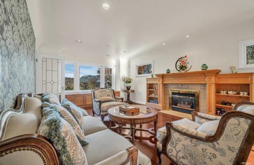 West Side House | Cozy Dunbar 3 Beds Home w/Views