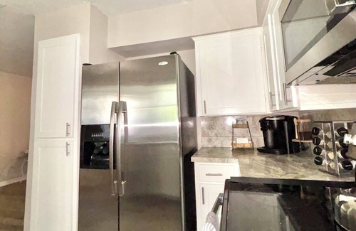 Waxahachie House | Cozy duplex in charming Waxahachie close to Nelson University
