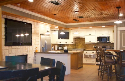 Denison Cabin | Cozy Duplex Style Cabin on Lake Texoma: Cabin 101