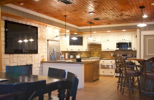 Denison Cabin | Cozy Duplex Style Cabin on Lake Texoma: Cabin 103