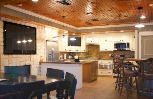 Denison Cabin | Cozy Duplex Style Cabin on Lake Texoma: Cabin 104