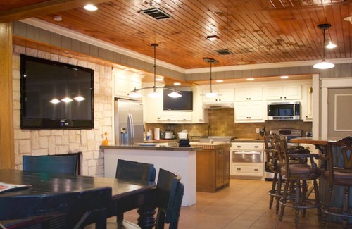Denison Cabin | Cozy Duplex Style Cabin on Lake Texoma: Cabin 105