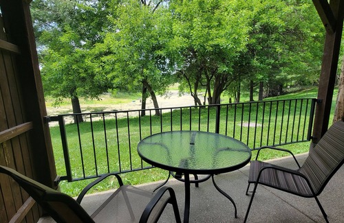 Orange Prairie Cottage | Cozy Easy Going Getaway at Prairie Stables 5