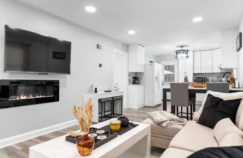 Yorktown House | Cozy Entire Single Family House near D.C