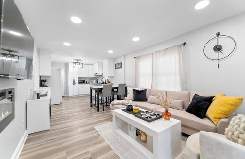 Yorktown House | Cozy Entire Single Family House near D.C
