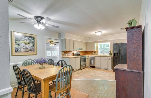 Fairhope House | Cozy Fairhope Retreat w/Patio & Grill!