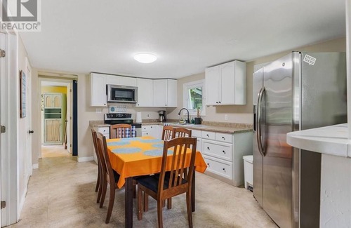 Turkey Point House | Cozy Family Cottage Just 3 Minutes from the Beach – Sleeps 7