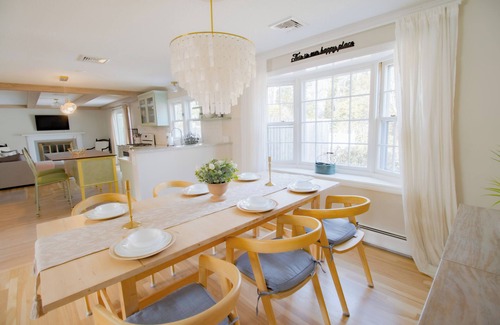Centerville House | Cozy family-friendly home in Cape Cod, mins to beaches/amenities, +EV Charging!