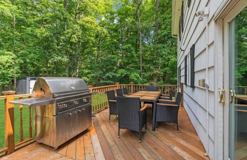 Airmont House | Cozy Family Hideaway: Game Room & Fireplace