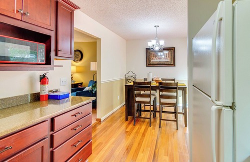 Decatur House | Cozy Family Home in Decatur w/Fenced Yard