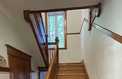 Cote-Des-Neiges—Notre-Dame-De-Grace House | Cozy Family Home in Friendly Neighborhood