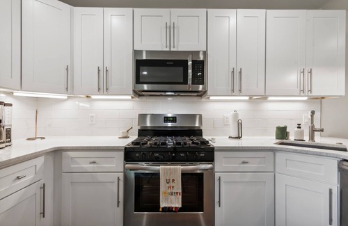 East Mount Airy House | Cozy Family Retreat in Mt. Airy