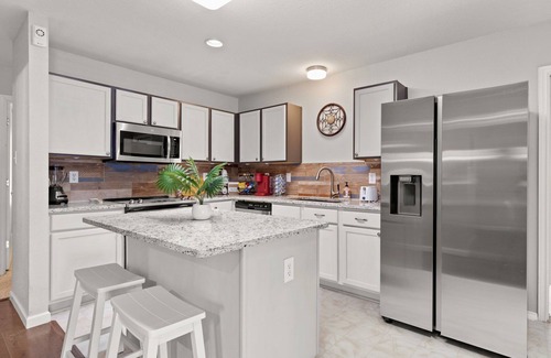 San Antonio House | Cozy Family Vacation House close to Seaworld, Six Flag Fiesta, Shopps